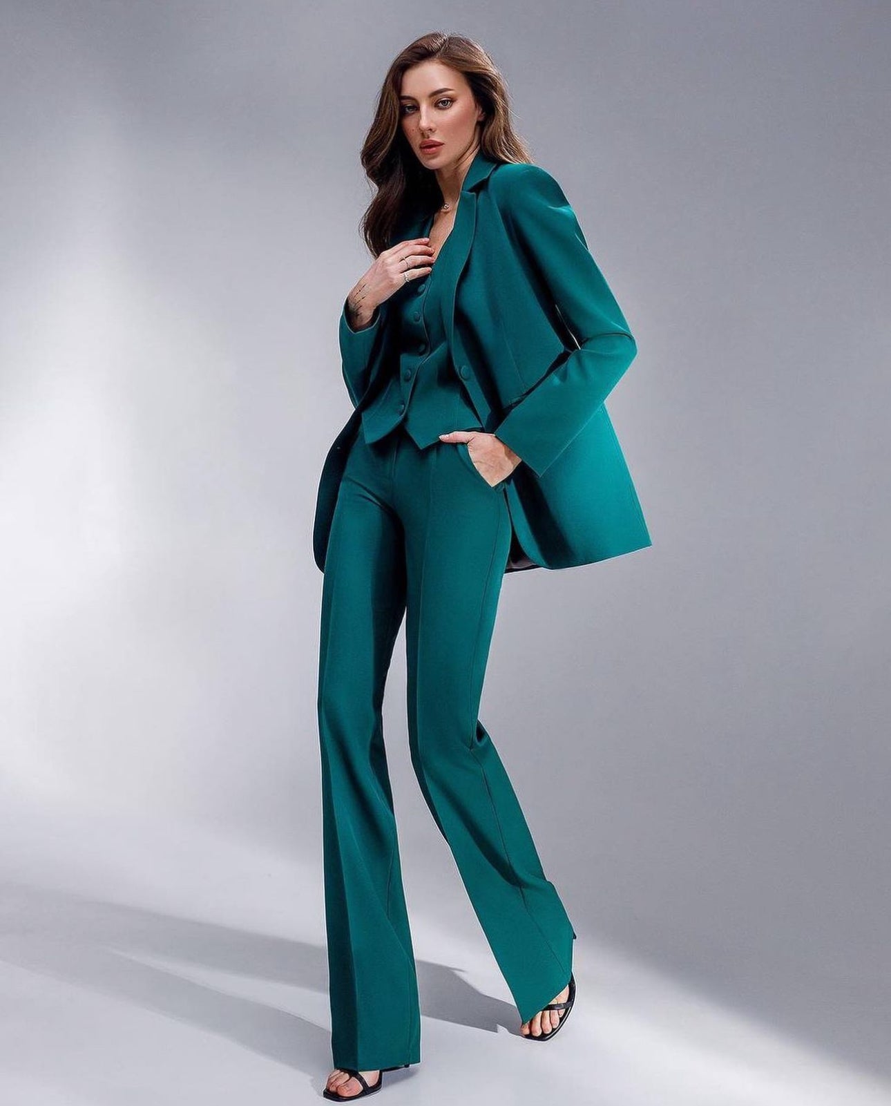 Tailleur Grazia in promozione  Giacca gilet e pantaloni palazzo Made in Italy 🇮🇹 taglie xs alla xxxl