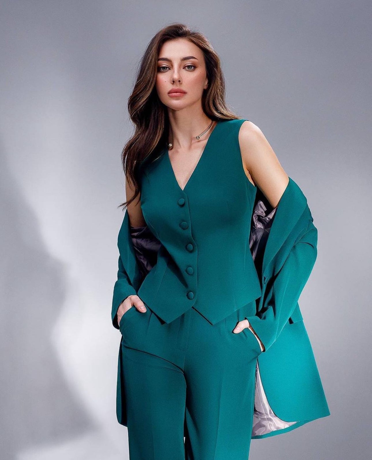 Tailleur Grazia in promozione  Giacca gilet e pantaloni palazzo Made in Italy 🇮🇹 taglie xs alla xxxl