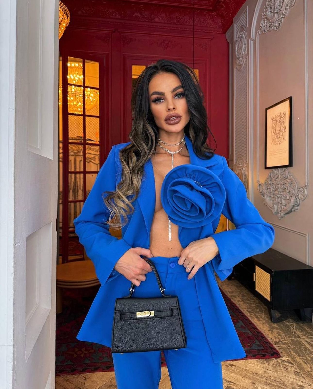 Tailleur KATIA Giacca doppio petto  con spilla estraibile pantalone Zampa tessuto leggermente elasticizzato ottima vestibilita Made in Italy 🇮🇹