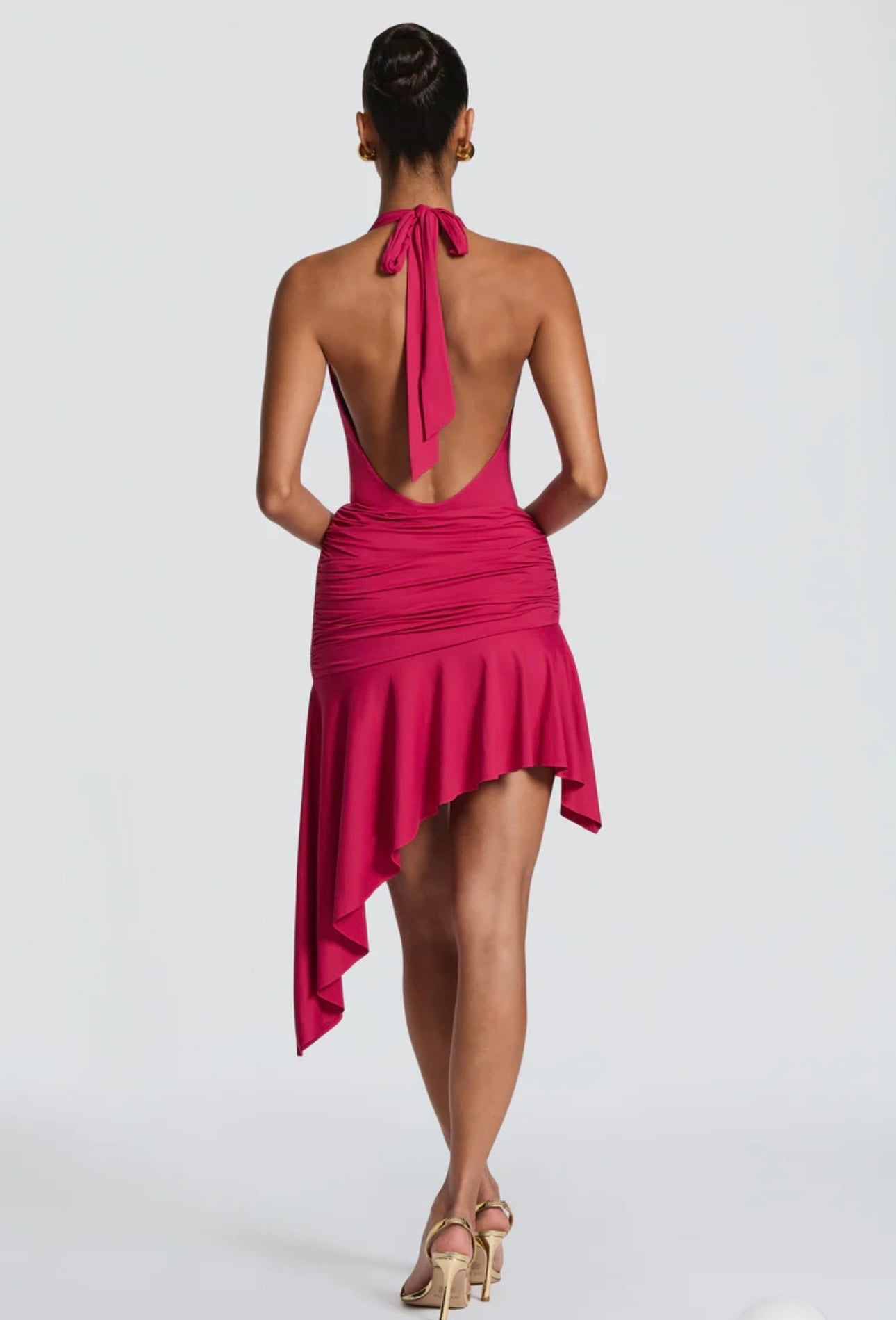 Costume Intero Halter Sgambato con Gonna Rimovibile Il massimo del glamour, dalla spiaggia al cocktail party